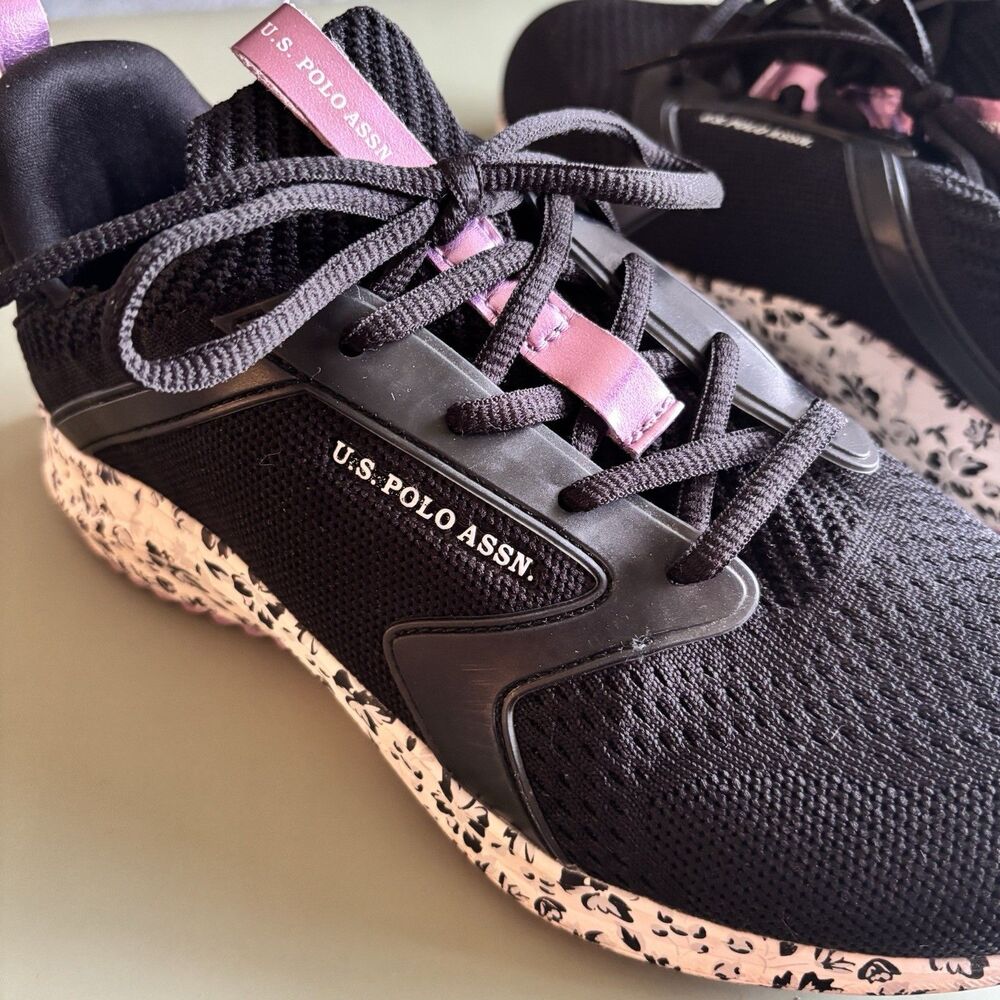 US Polo Assn Women 8 Folio-K Sneakers Black Purple Floral Athletic Shoes NW14380